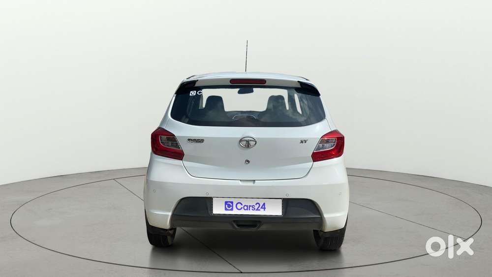 Tata Tiago 1.2 Revotron Xt, 2016, Petrol