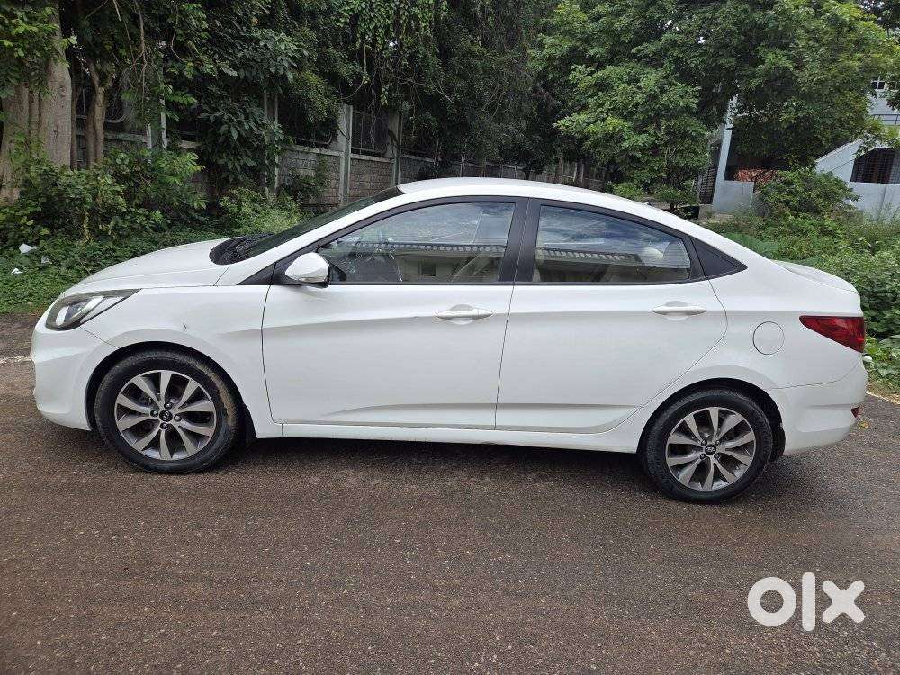 Hyundai Verna Fluidic 1.6 Crdi Sx, 2015, Diesel