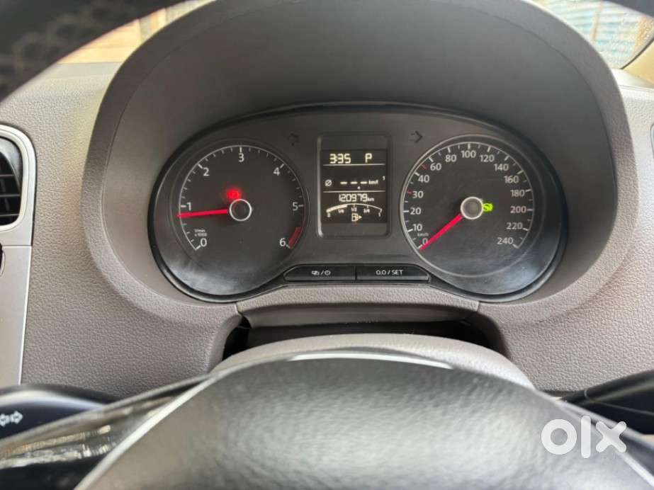 Volkswagen Vento 1.5 Tdi Highline At, 2015