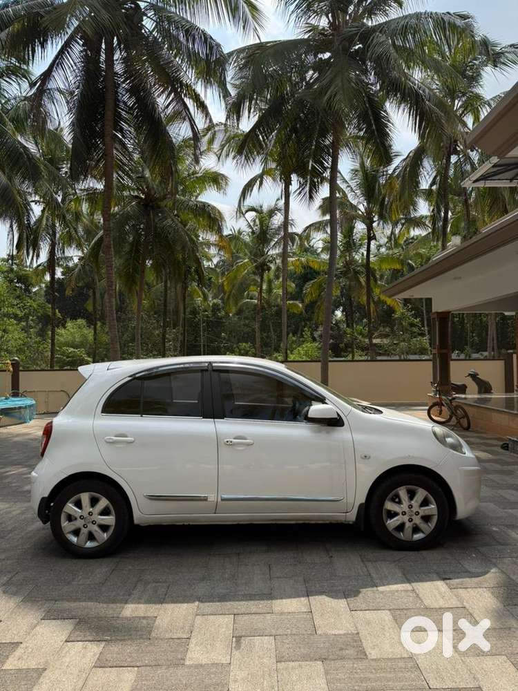 Nissan Micra 2010 Diesel Xv Premium Full Option.