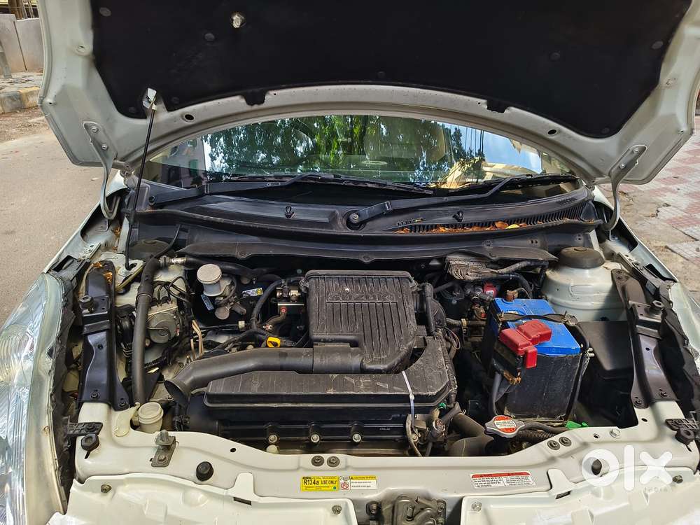 Maruti Suzuki Swift Dzire Lxi Option, 2022, Cng & Hybrids
