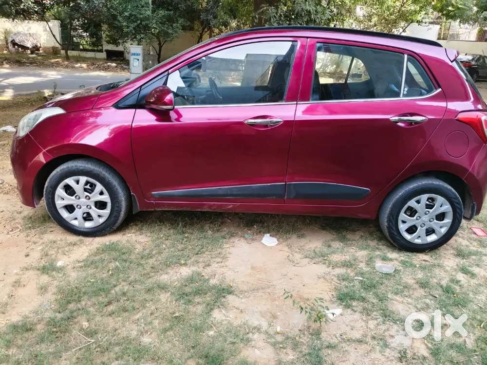 Hyundai Grand I10 Sportz 2015 Petrol Manual 48900 Kms New Bran