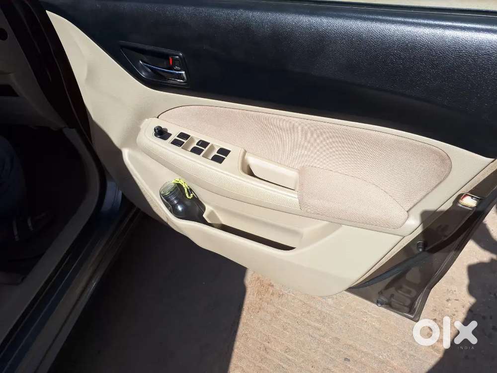 Maruti Suzuki Dzire 2017 Petrol 112000 Km Driven
