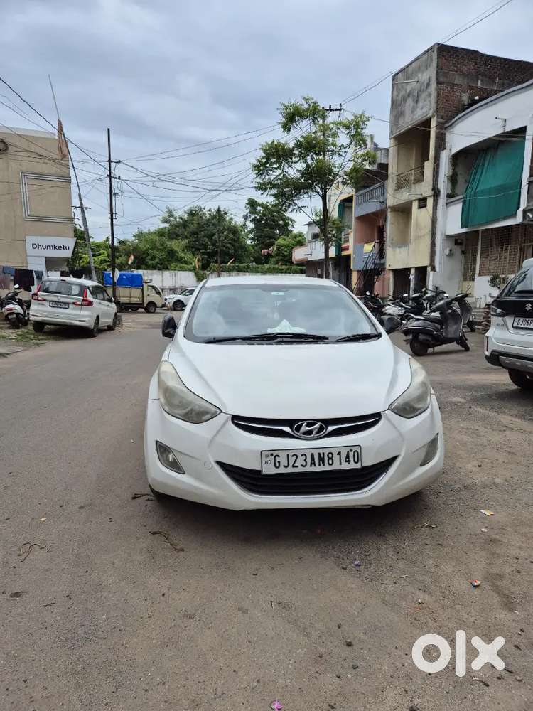 Hyundai Elantra 2013