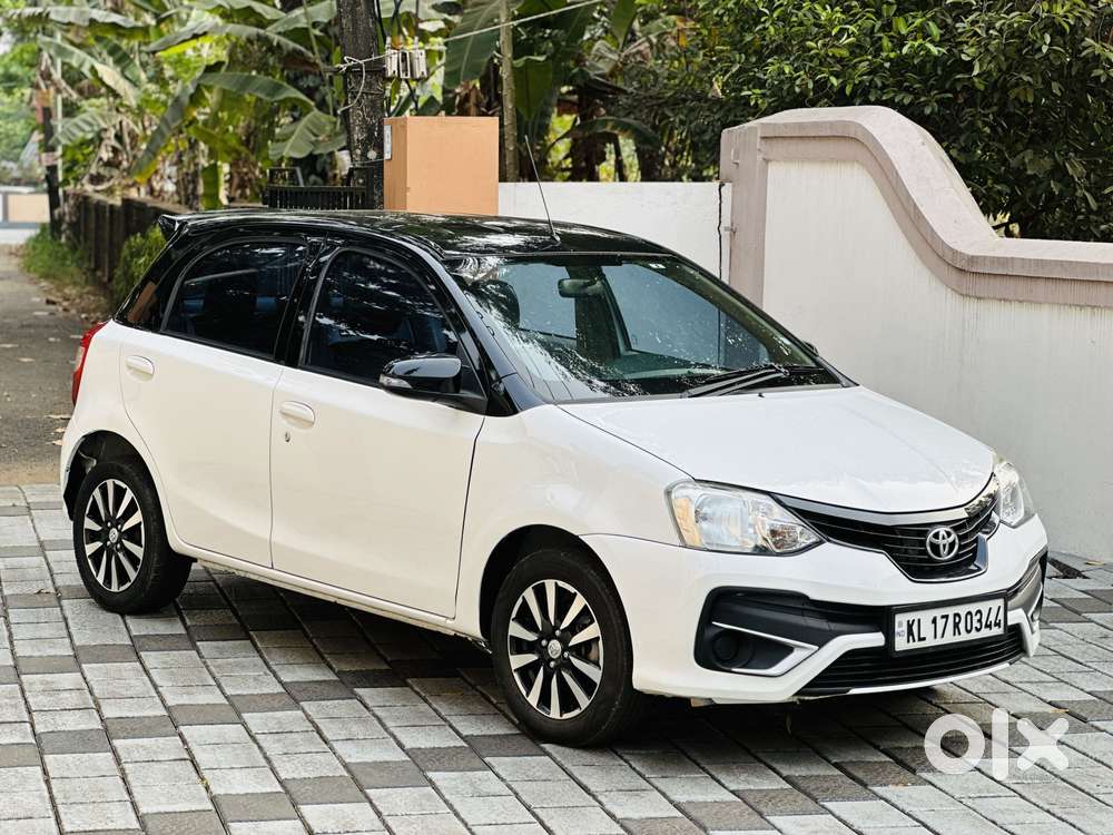 Toyota Etios Liva 1.2 V, 2017, Petrol