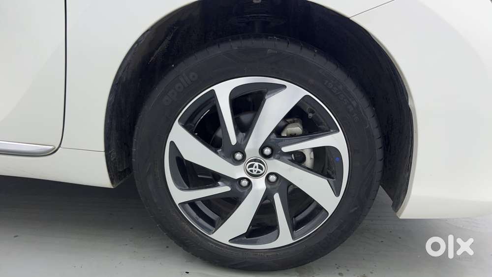 Toyota Glanza 1.2 V Amt, 2024, Petrol