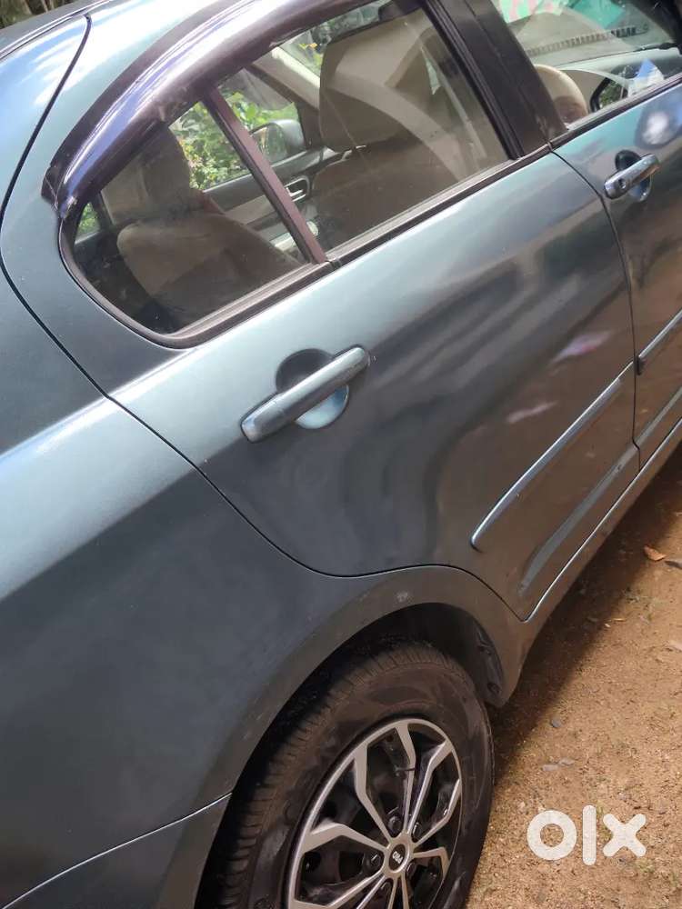 Swift Dzire Full Option