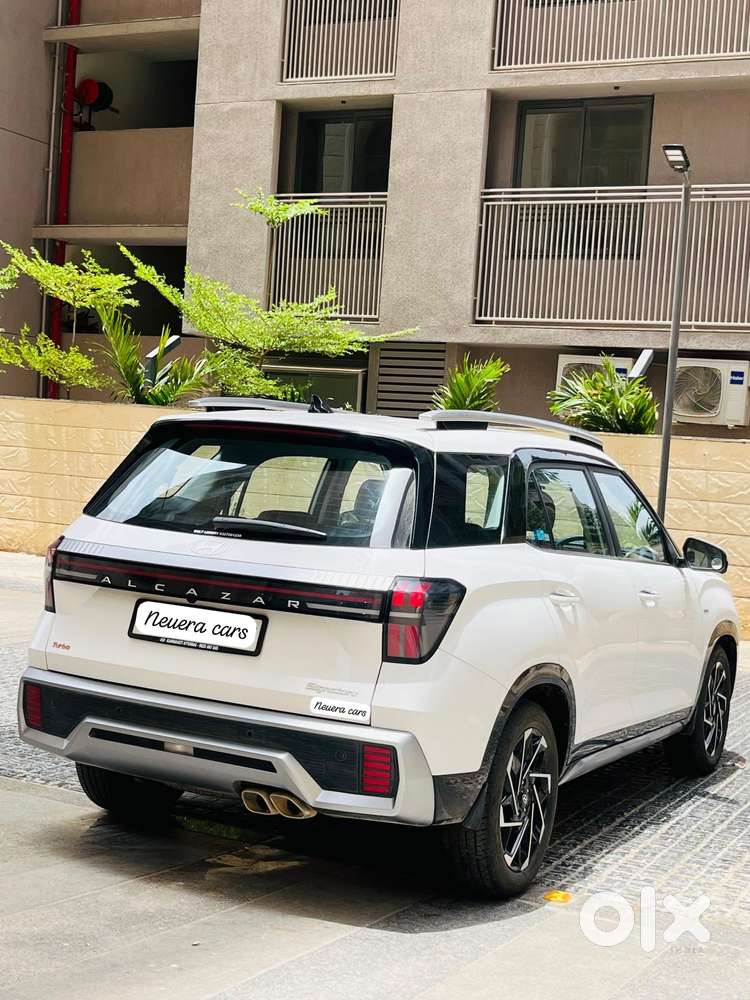 Hyundai Alcazar 2.0 Signature (o) Petrol At 7 Str, 2025, Petrol