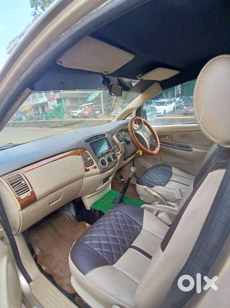 Toyota Innova 2.5 G (diesel) 8 Seater, 2006, Diesel