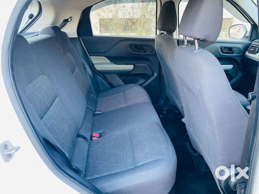 Tata Punch 1.2 Revotron Adventure Camo, 2022, Petrol