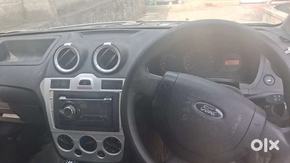 Ford Figo 2012 Petrol Manual