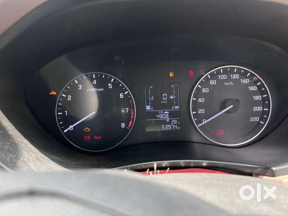Hyundai I20 Car Manual 2015 Well Condition