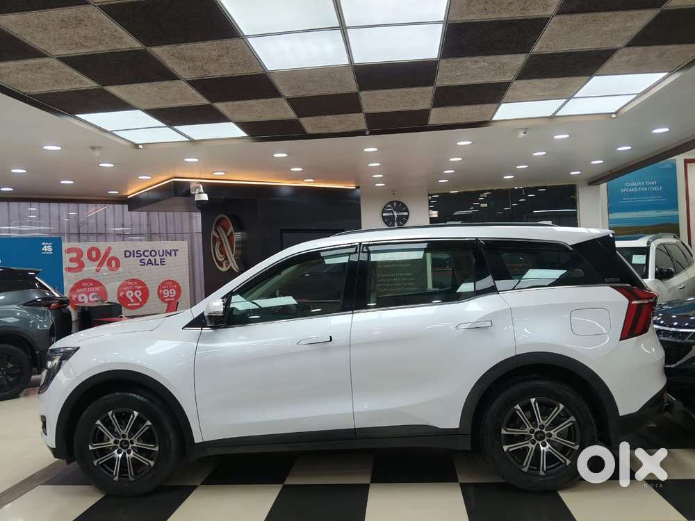 Mahindra Xuv700 2.0 Ax 7 Petrol At Luxury Pack Str, 2025, Petrol