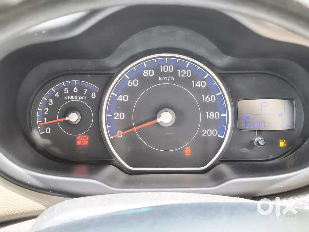 Hyundai I10 Sportz 2011