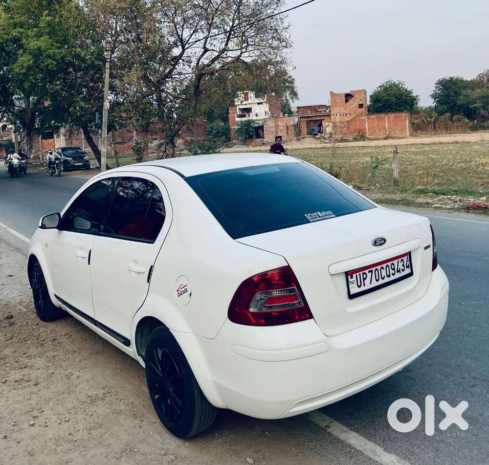 Ford Fiesta Classic 2015 Diesel 67000 Km Driven