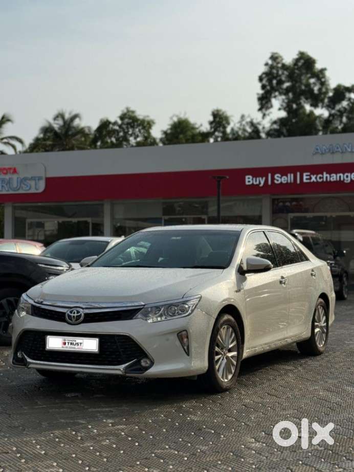 Toyota Camry Hybrid 2.5, 2017, Petrol