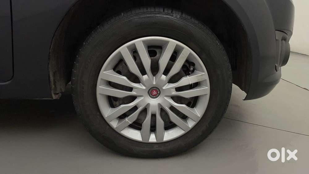 Ford Figo Petrol Zxi, 2013, Petrol