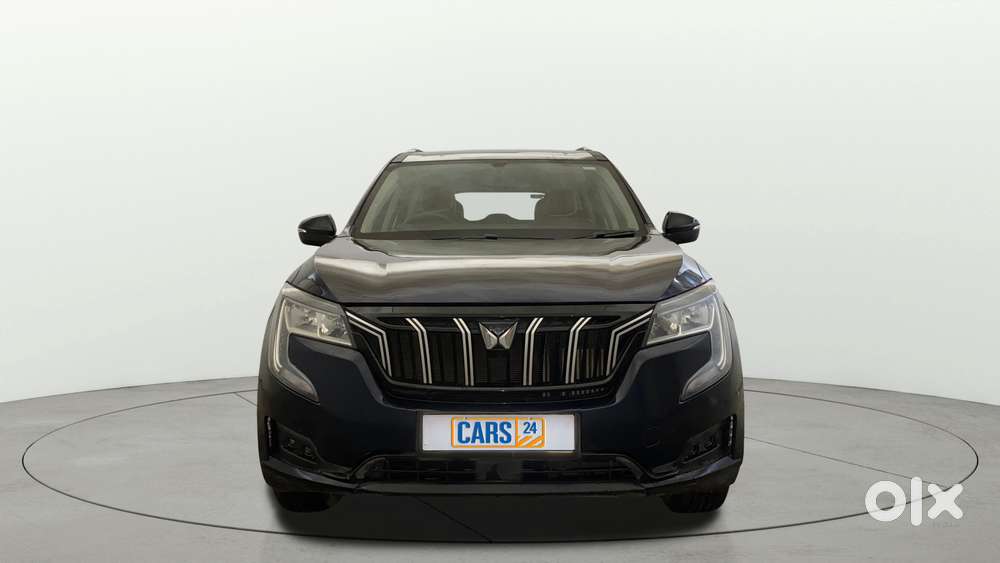 Mahindra Xuv700 2.0 Mx Petrol Mt 5 Str, 2023, Petrol