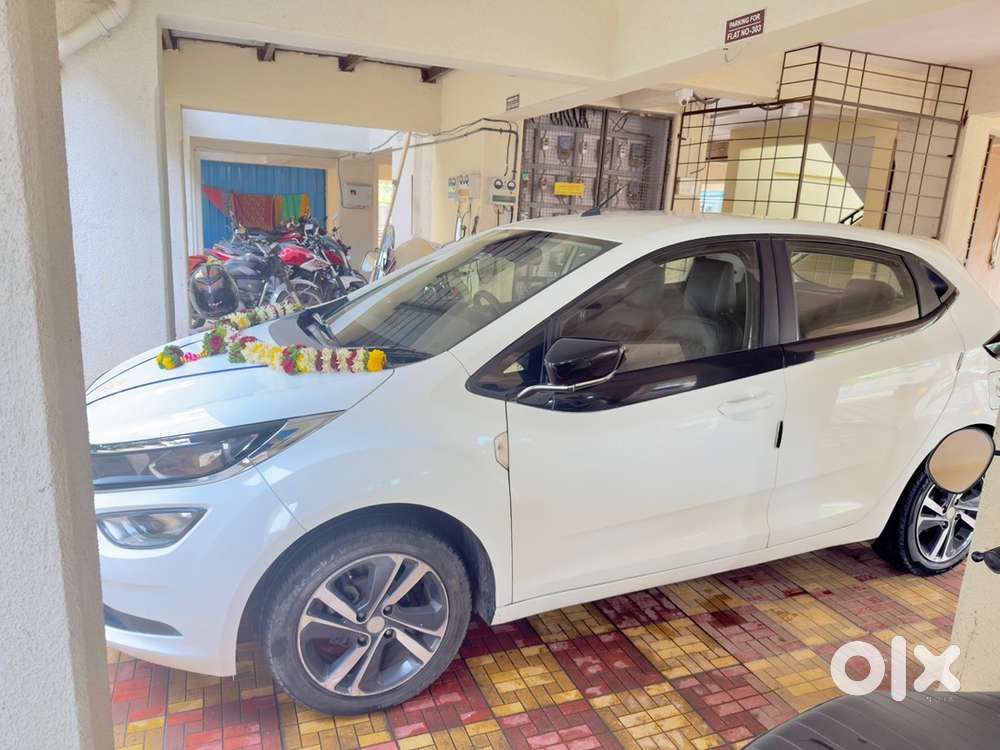Tata Altroz Petrol 2021