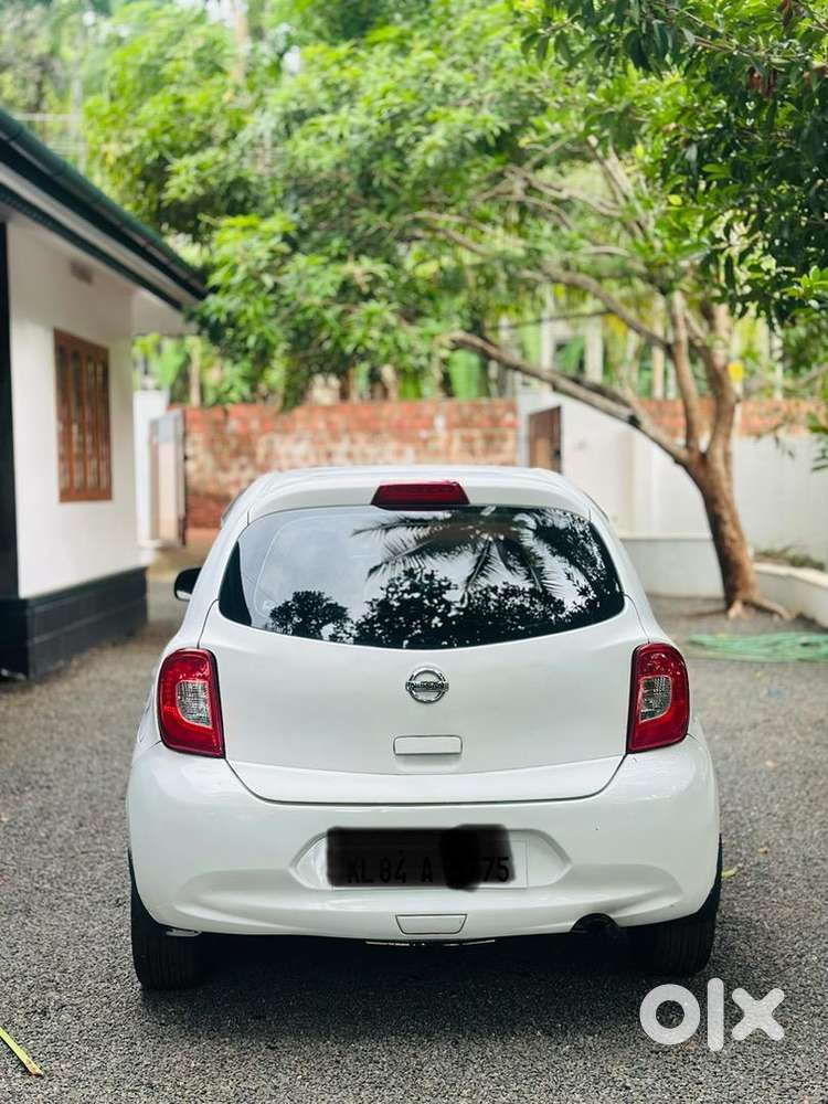 Nissan Diesel Car 2017