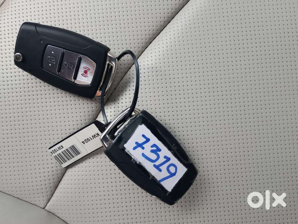 Mahindra Xuv300 W8 Option, 2021, Petrol