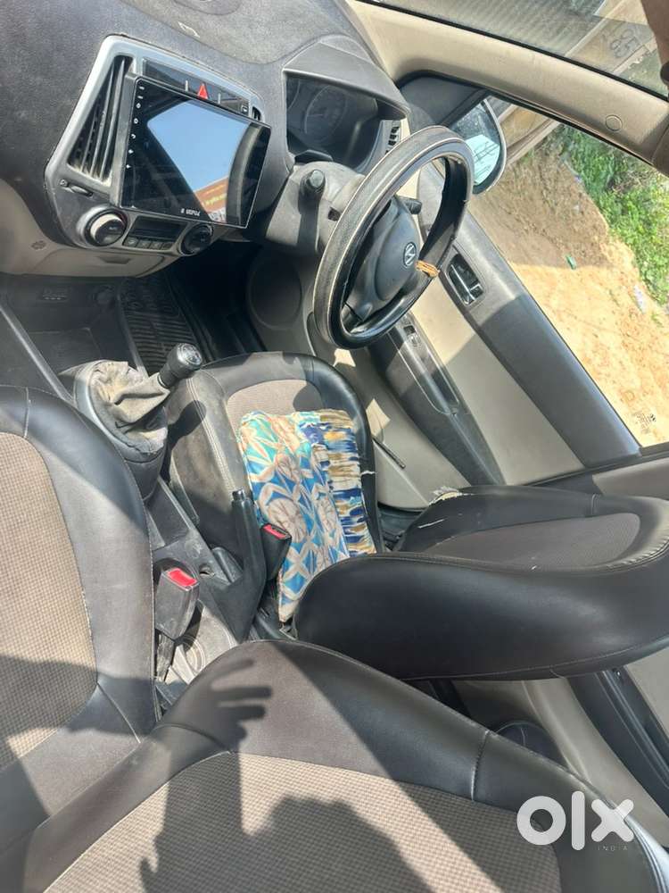 Hyundai I20 Petrol 180000 Km Driven