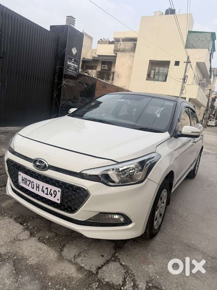 Hyundai Elite I20 Sportz (o) 1.4, 2016, Petrol