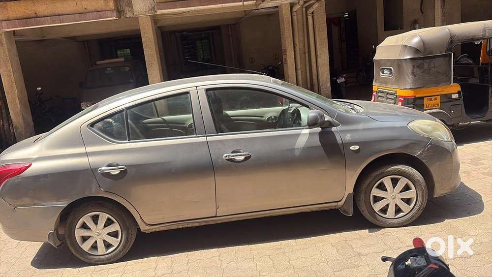 Nissan Car 2011 Hybrid