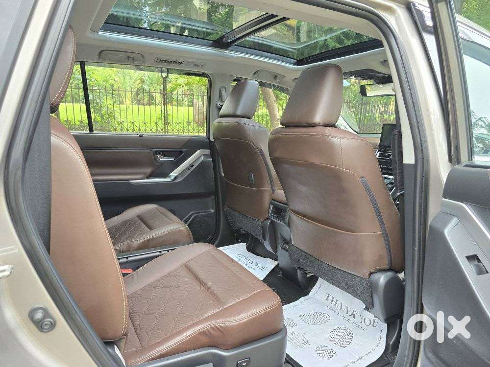 Toyota Innova Hycross 2.0 Zx (o) Hybrid 7 Str, 2024, Petrol