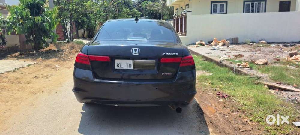 Honda Accord 2.4 Vtec Automatic  Black Beauty, Premium, Executive
