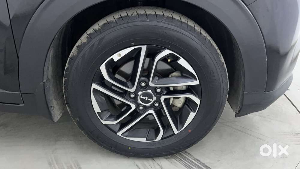 Kia Carens 1.4 Prestige Plus Turbo 7 Str, 2022, Petrol