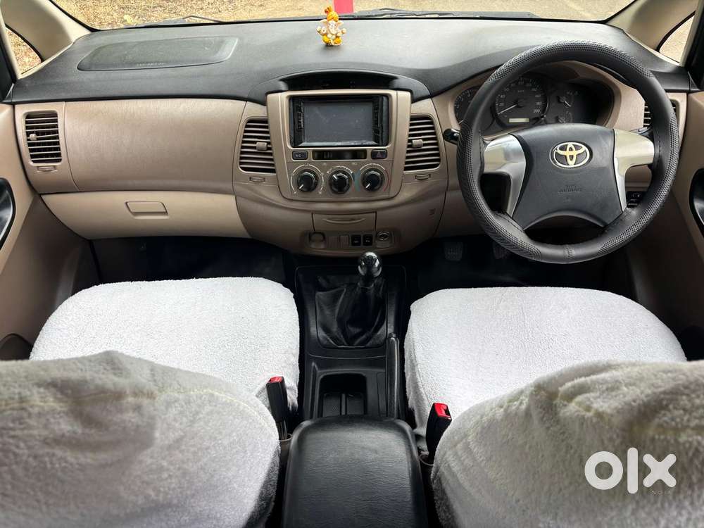 Toyota Innova [2013-2016] 2.5 G4 8 Str, 2016, Diesel