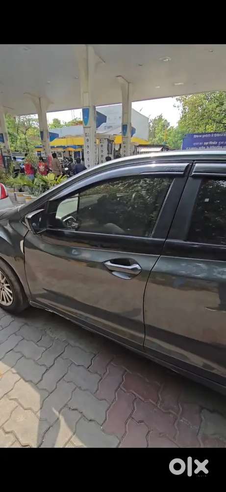 Tata Altroz 2022 Cng & Hybrids 80000 Km Driven
