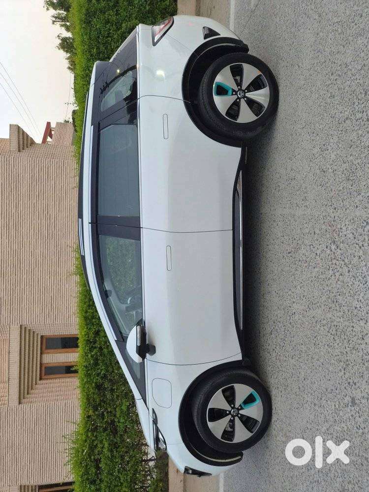 Mg Windsor Ev Essence, 2025, Electric