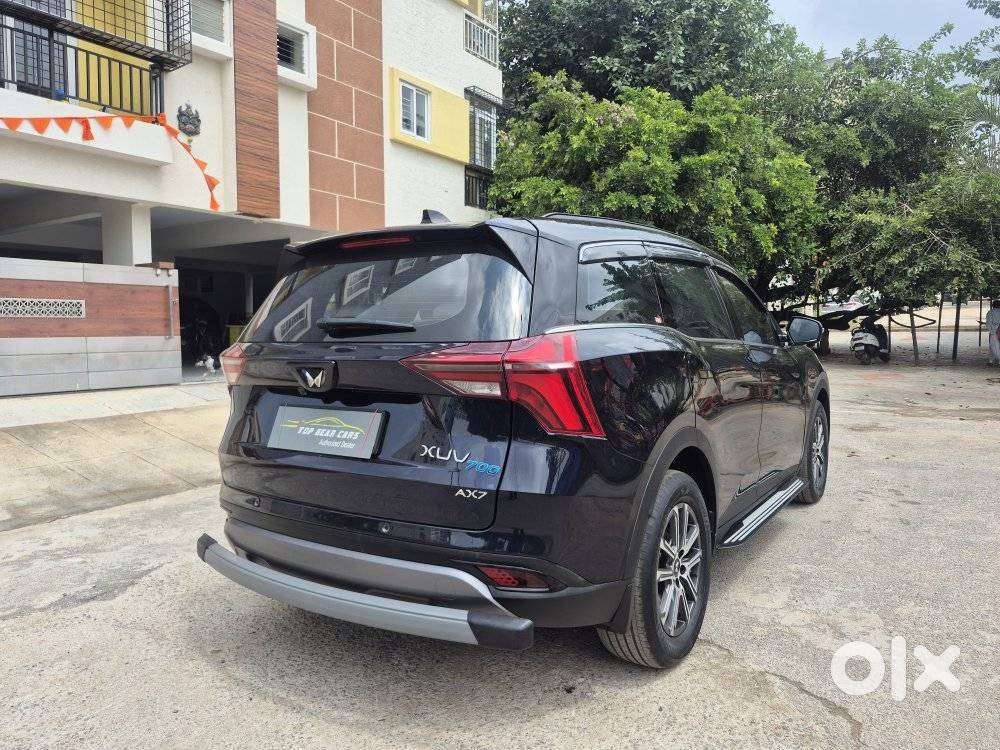 Mahindra Xuv700 2.0 Ax 7 Petrol Mt Str, 2024, Petrol