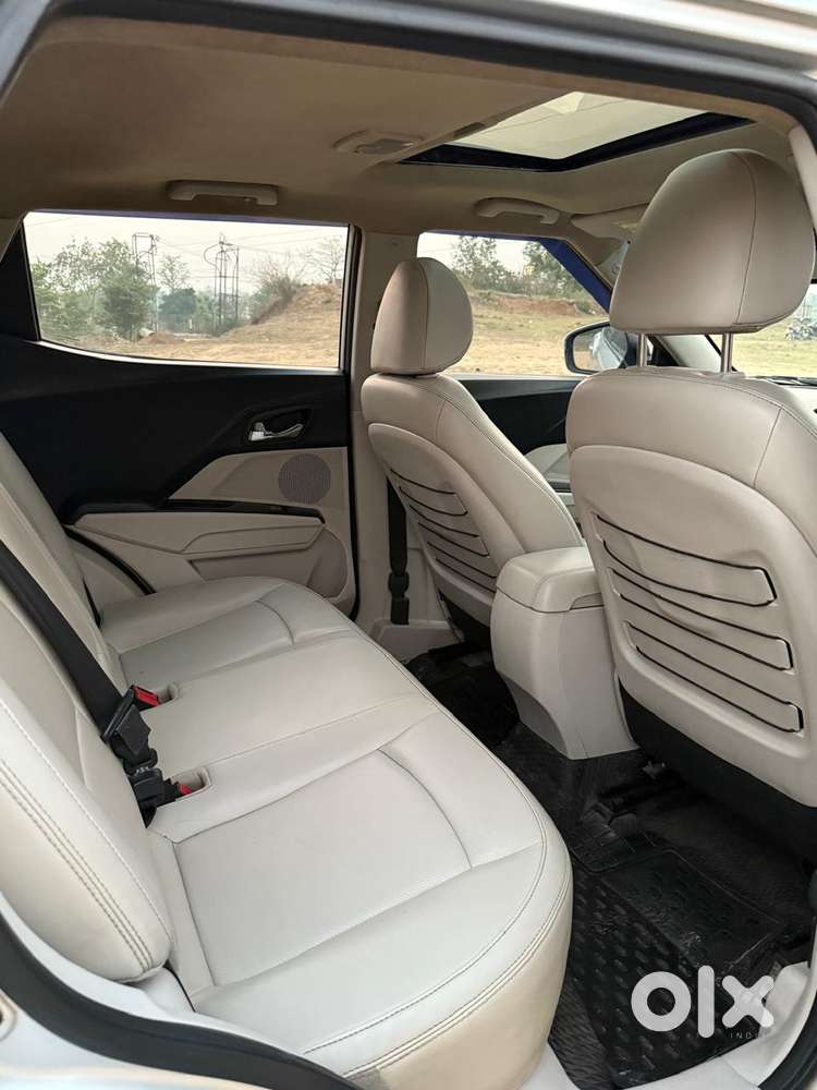 Mahindra Xuv300 W8 Diesel, 2019, Diesel
