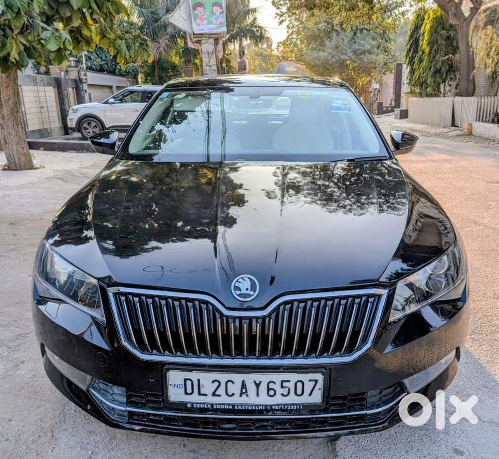 Skoda Superb 2019 Petrol Well Maintained