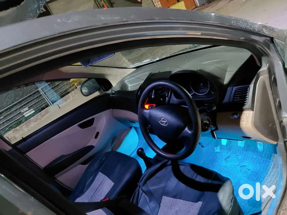 Hyundai Eon Magna 2012