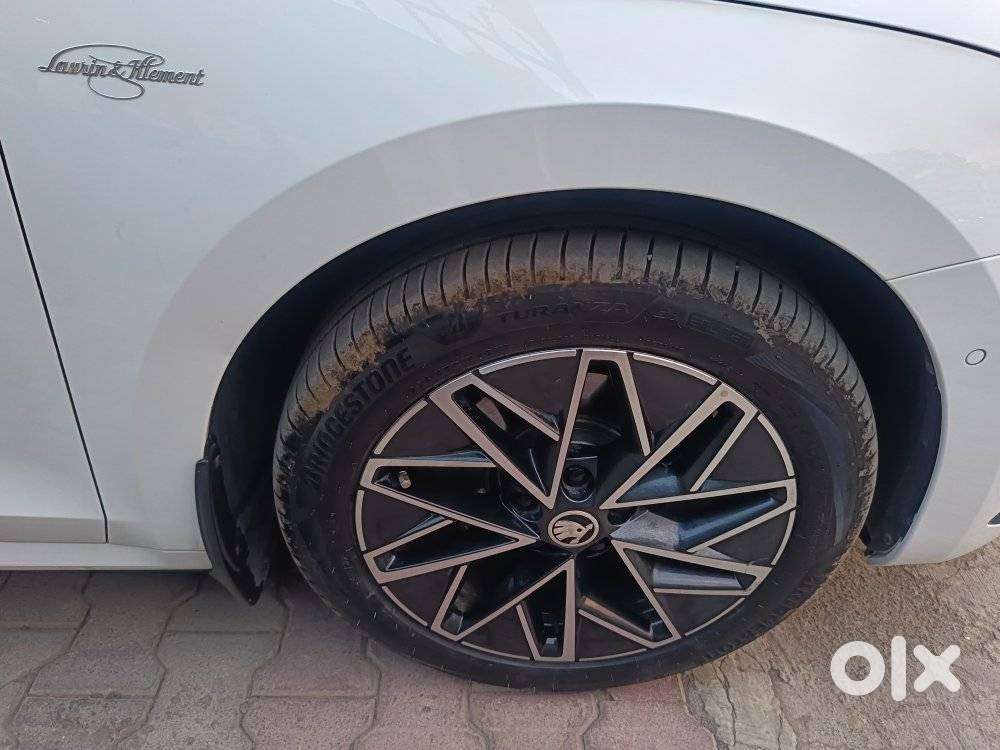 Skoda Octavia 2.0 L K Tsi At, 2023, Petrol