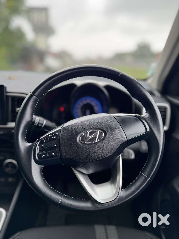 Hyundai Venue, 2021, Petrol