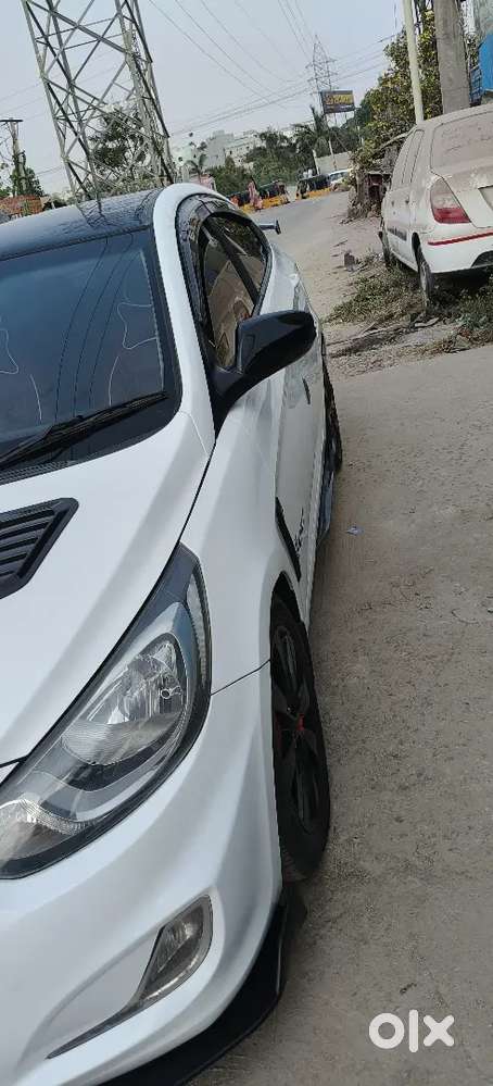 Verna Fludic 2012 Model Diesel 76583 Km Driven Manual Tra Fully  Modif
