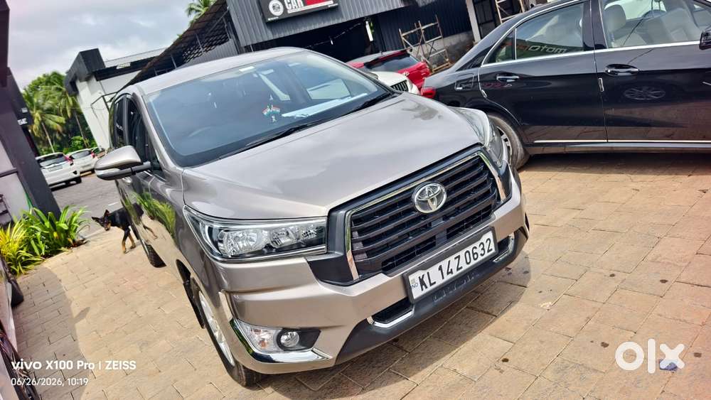Toyota Innova Crysta 2.4 G Plus Mt 8 Str, 2020, Diesel