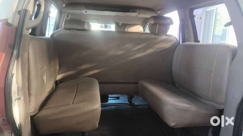 Xylo T Board 9 Seater