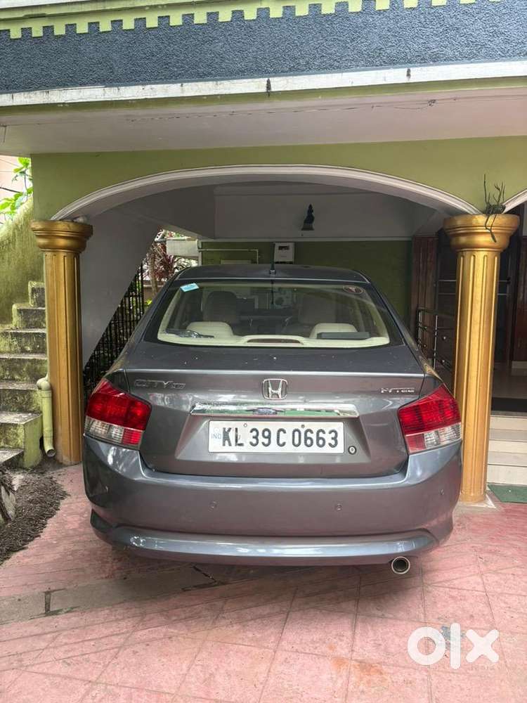 Honda City 2010 Cng & Hybrids 105000 Km Driven