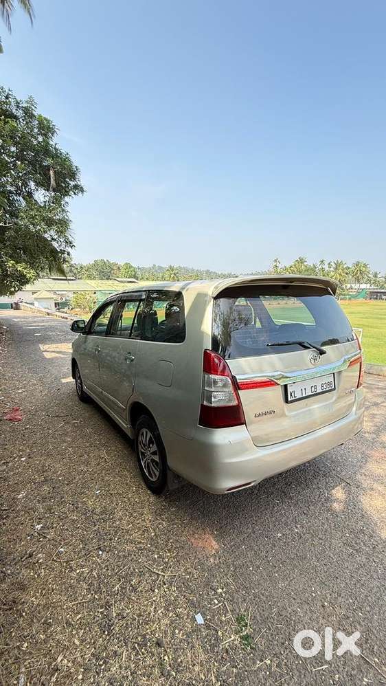 Toyota Innova 2015 Diesel Well Maintained