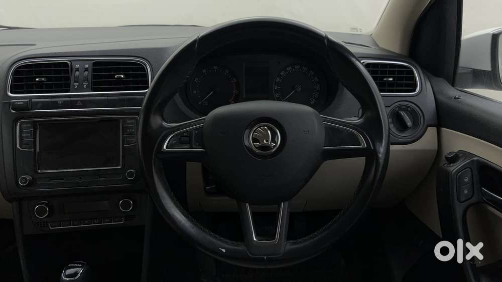 Skoda Rapid 1.6 Mpi At Style, 2017, Petrol