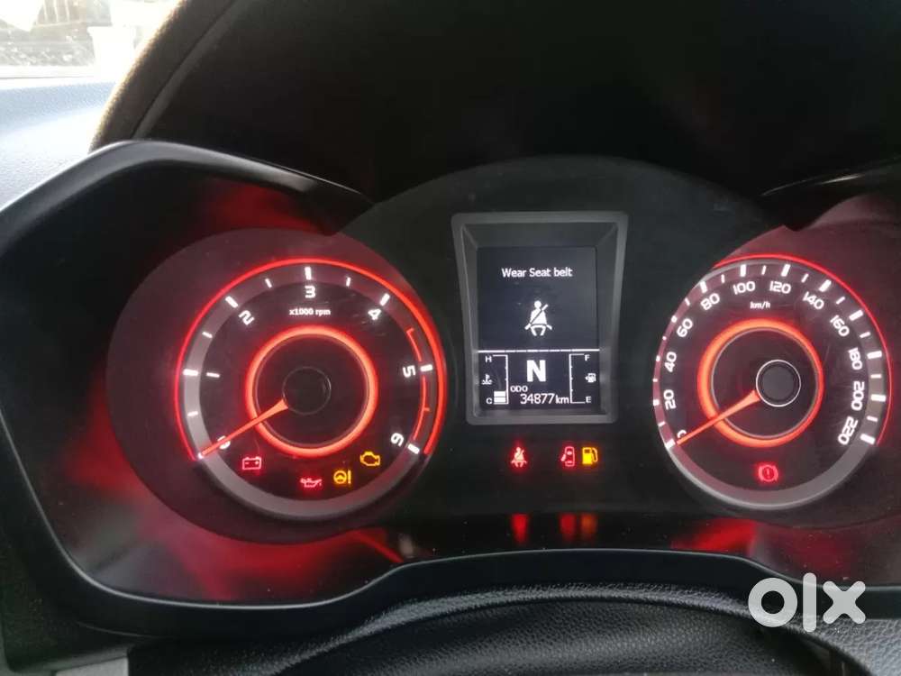 Mahindra Xuv300 W6 Amt Diesel, 2020, Diesel