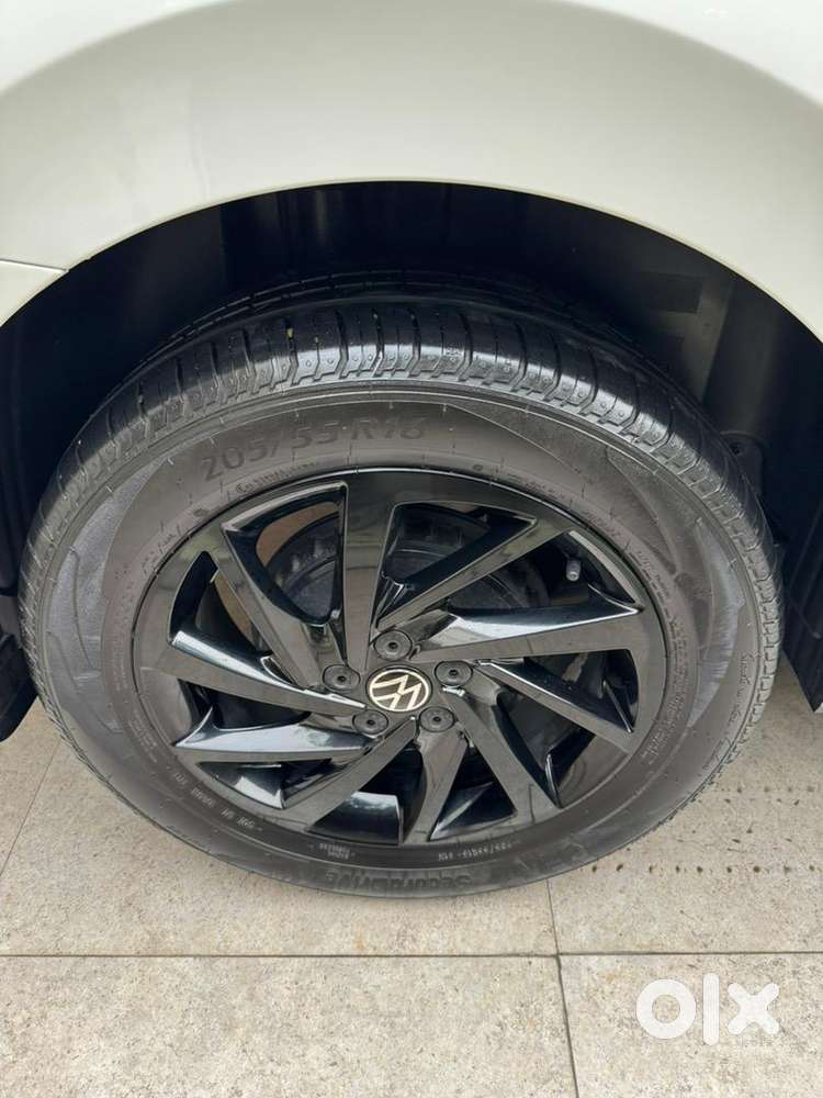 Volkswagen Virtus 2023 Petrol 27000 Km Driven