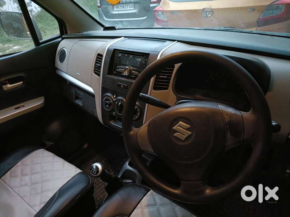 Well-maintained Wagonr 2015 Cng  Second Owner  Excellent Mileage
