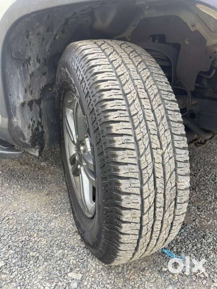 Mahindra Tuv 300 T10, 2020, Diesel
